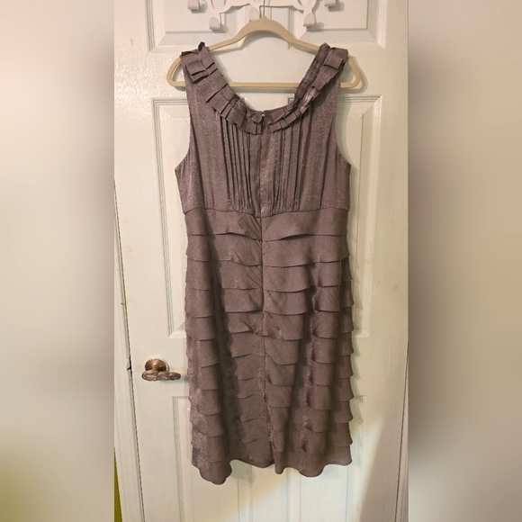 London Times Women's Dress Taupe Size 16W - Picture 2 of 3